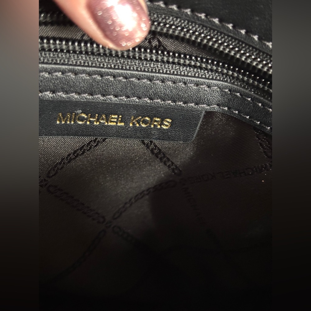 Michael Kors Black Marilyn Medium Satchel with Crossbody Strap - Picture 11 of 11